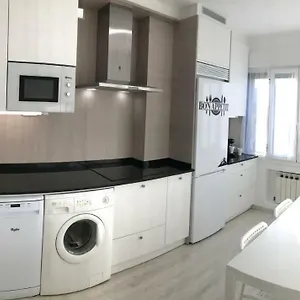 https://lindux-apart-pamplona.sansebastianhotels.net